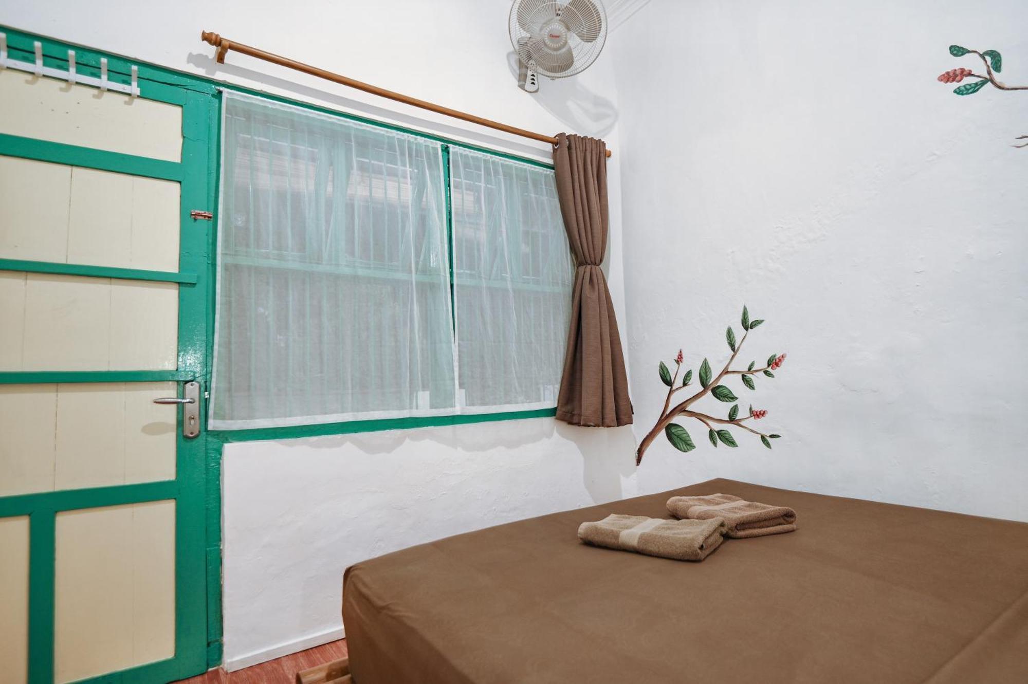 Hotel Snooze Jogyakarta Pokój zdjęcie